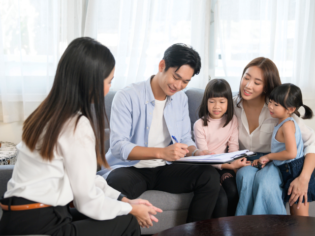 Signs Your Family Might Benefit From Therapy